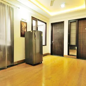 https://rr-residency.top-gurgaonhotels.com