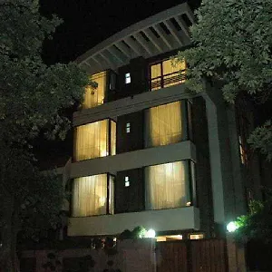 2* Hotel Dolphinn
